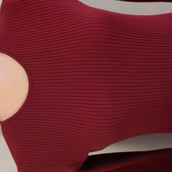 Basic Editions burgundy sweater. Women's Large - Picture 2 of 8